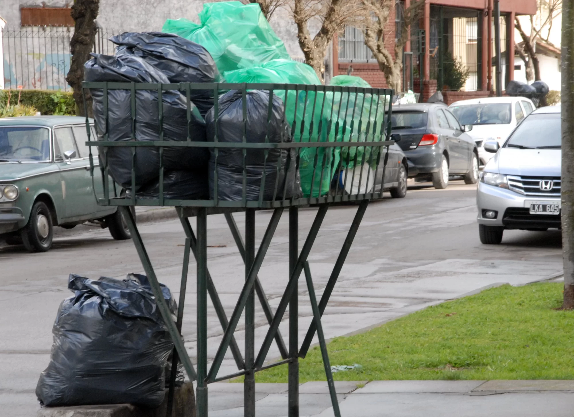 Recolección diferenciada de residuos: dos experiencias para llegar a cada vez más barrios
