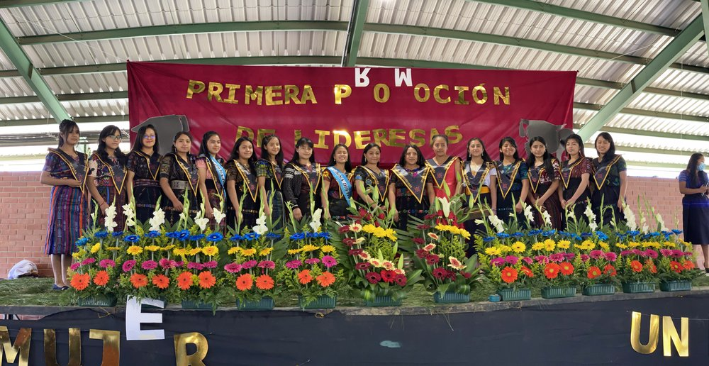 Graduación de niñas. 