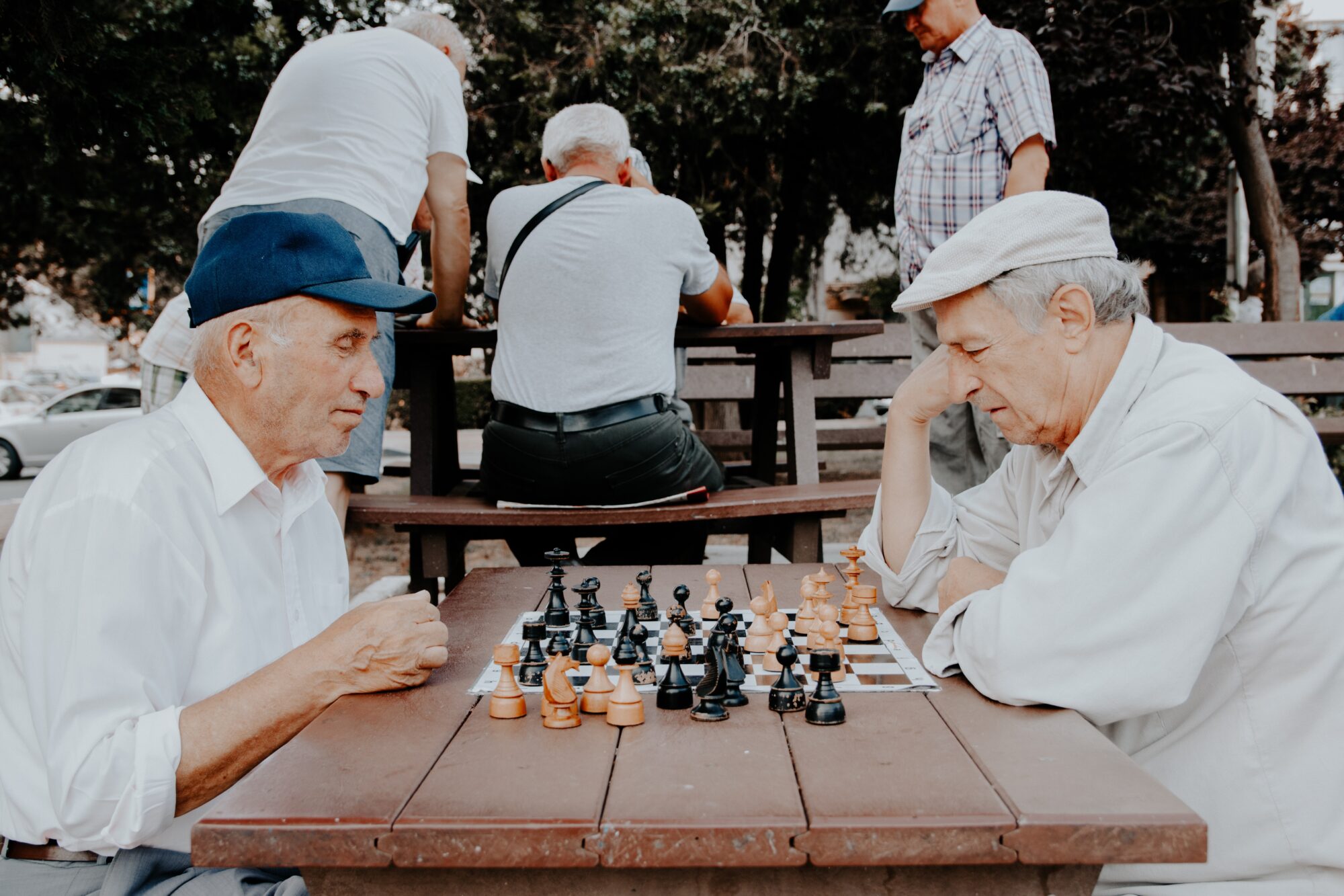 Una comunidad amigable con las personas mayores adapta los servicios y estructuras físicas para ser más inclusiva