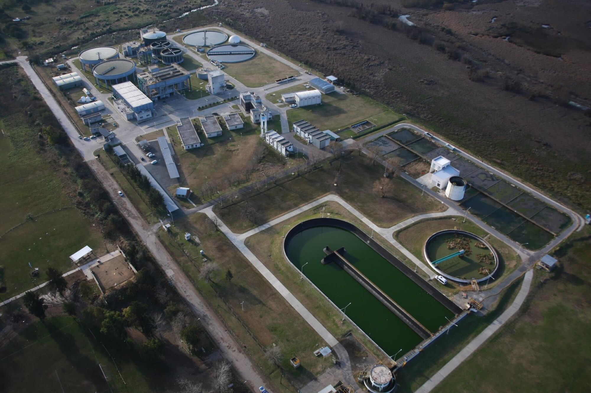 Así funciona la primera planta de tratamiento de aguas con microalgas 